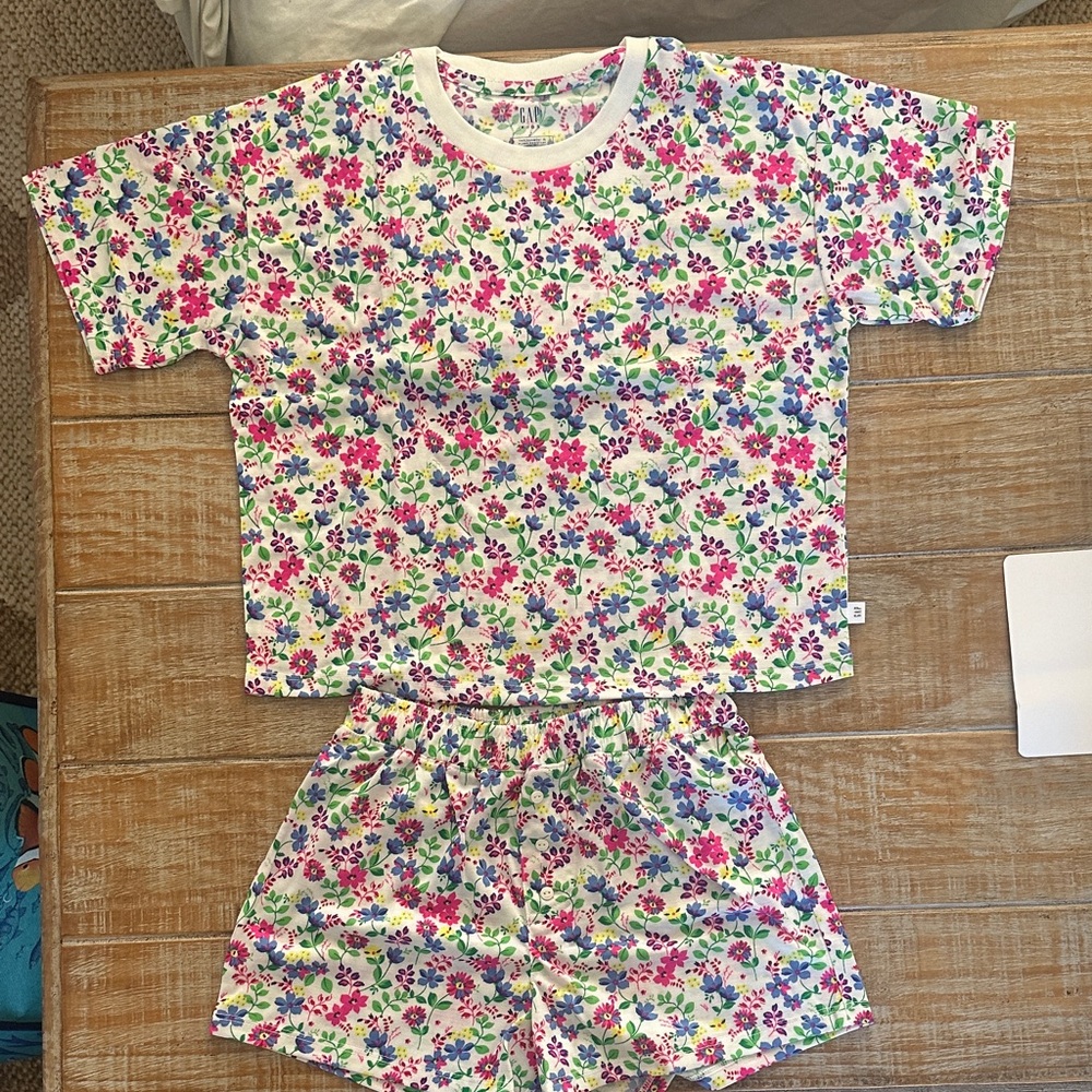 GAP Kids Multicolor Floral Pajama Set